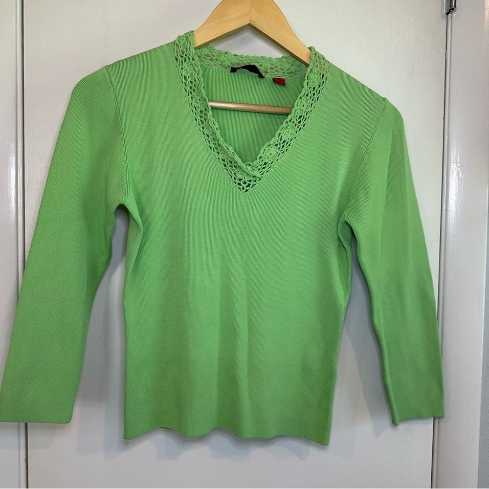 Venini Petite Vintage Crochet Blouse. Size: Small. Color: Green.